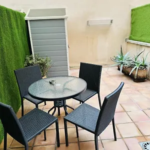 https://apt-estudio-florida-e2.topbarcelonahotels.com
